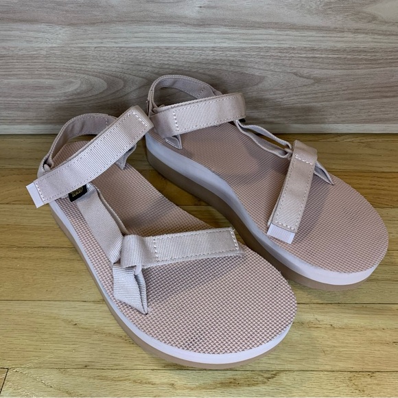 Teva Women's Flatform Universal Sandals - Size 11 - Picture 2 of 8